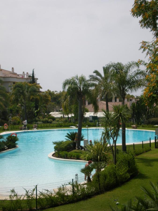 Chez Elo'S Marbella Milla De Oro. Jardin Privado Apartman Kültér fotó
